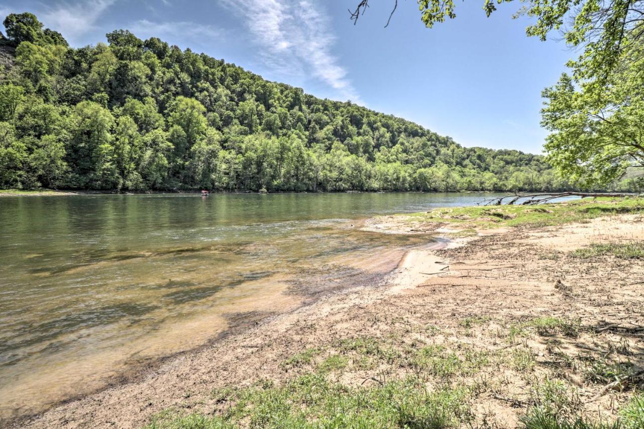 Lakeview Escape With Direct White River Access! Bagian luar foto